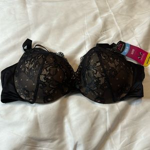 NWT Maidenform 36C Push Up & In, Plunging Neckline Wonderbra